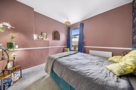 Bed2