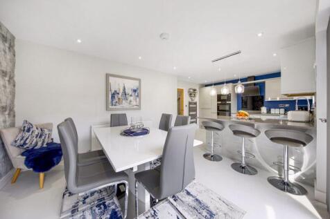 Dining-Area