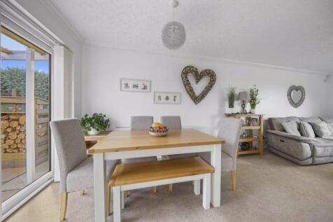 Dining-Area.
