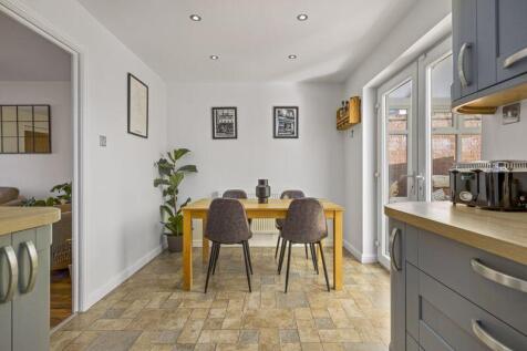 Dining-Area