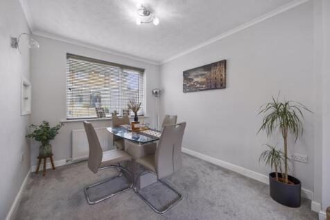 Dining-Area