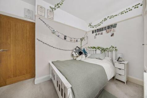 Bed2