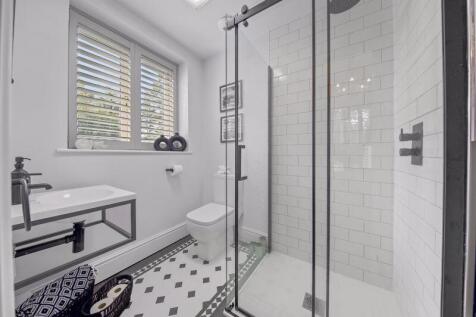 Bed4-Ensuite
