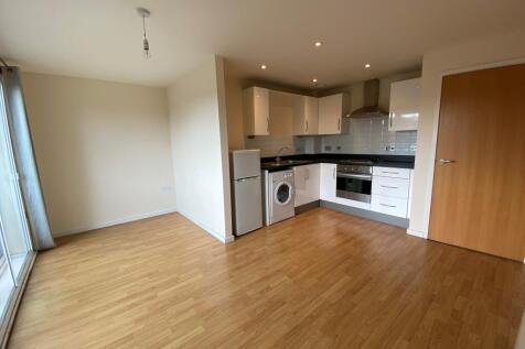 Living room 4