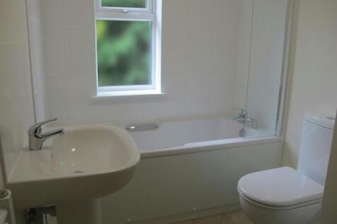 1052424Bathroom