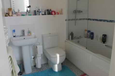 1045949Bathroom