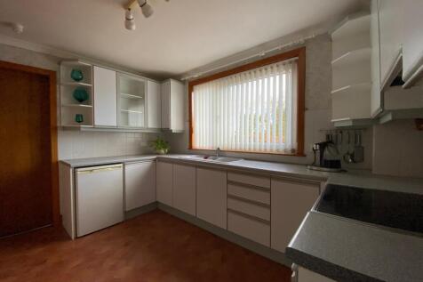 2 Drumsleet Avenue, Dumfries, DG2 8LH - Braidwoods