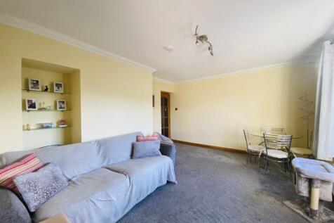 71 Barkerland Avenue, Dumfries, DG1 4HR - Braidwoo