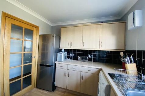 71 Barkerland Avenue, Dumfries, DG1 4HR - Braidwoo