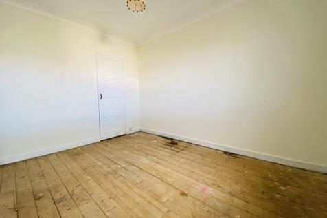 21 Priestlands Drive, Dumfries, DG2 7LQ - Braidwoo