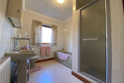 Hollycroft, 53A Moffat Road, Dumfries, DG1 1NN - B