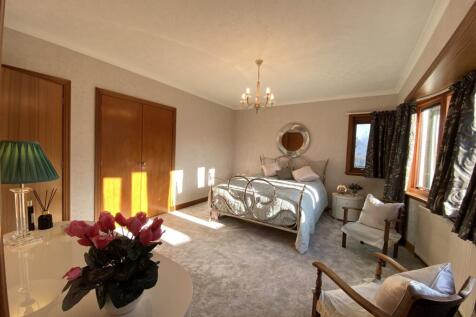 Hollycroft, 53A Moffat Road, Dumfries, DG1 1NN - B