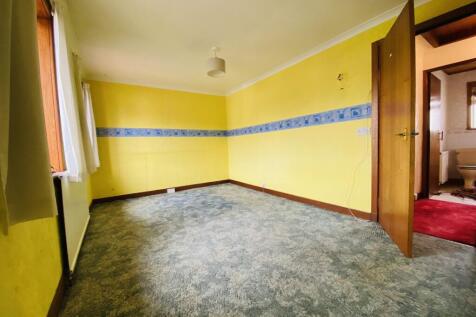 55 Akers Avenue, Locharbriggs, Dumfries, DG1 1UQ -