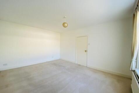 Avonford, Roucan Road, Collin, DG1 4JF - Braidwood