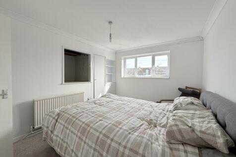 8 Mossgiel Avenue, Dumfries, DG2 9EA - Braidwoods 