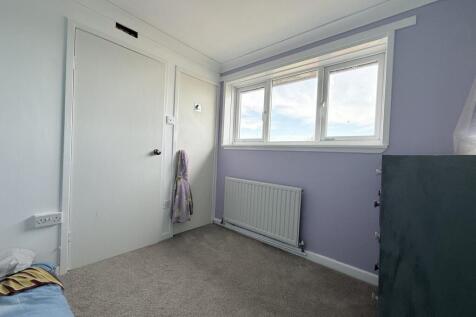 8 Mossgiel Avenue, Dumfries, DG2 9EA - Braidwoods 