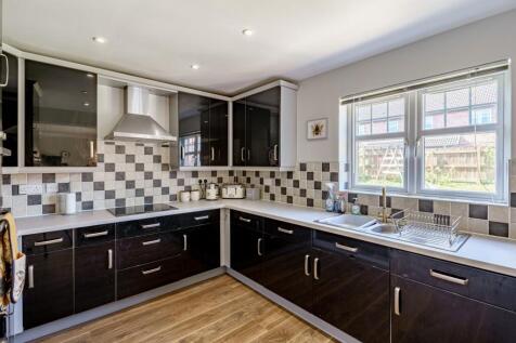 4 Haining Avenue, Dumfries, DG1 3FY - Braidwoods S