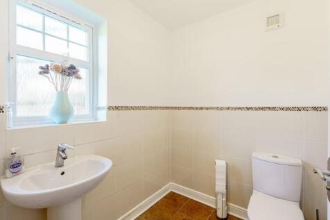 4 Haining Avenue, Dumfries, DG1 3FY - Braidwoods S