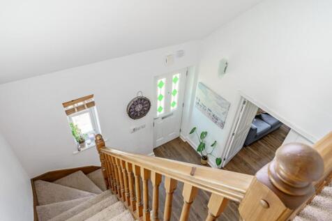 4 Haining Avenue, Dumfries, DG1 3FY - Braidwoods S