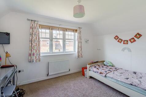 4 Haining Avenue, Dumfries, DG1 3FY - Braidwoods S