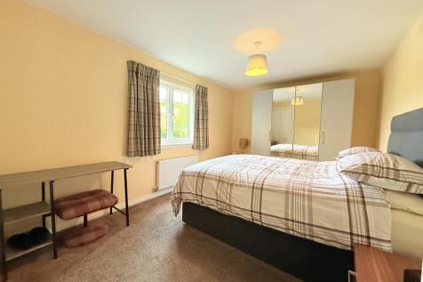 1 Summerpark Way, Dumfries, DG1 3FW - Braidwoods S