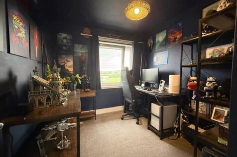 144 Hardthorn Road, Dumfries, DG2 9JT - Braidwoods