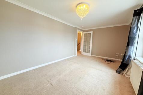 15B Terregles Street, Dumfries, DG2 9AA - Braidwoo