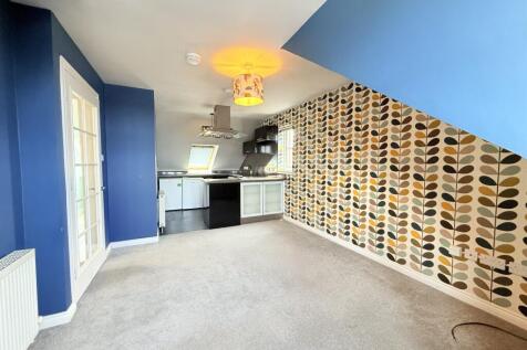 15C Terregles Street, Dumfries, DG2 9AA - Braidwoo