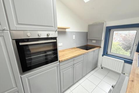 197 Church Street, Dumfries, DG2 7AZ - Braidwoods 