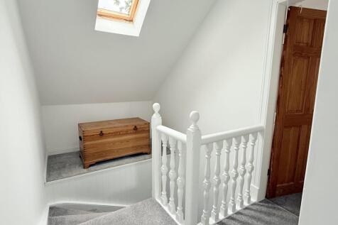 197 Church Street, Dumfries, DG2 7AZ - Braidwoods 