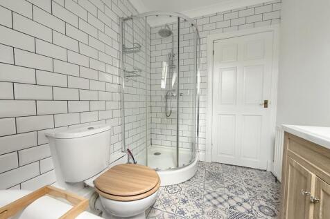 197 Church Street, Dumfries, DG2 7AZ - Braidwoods 