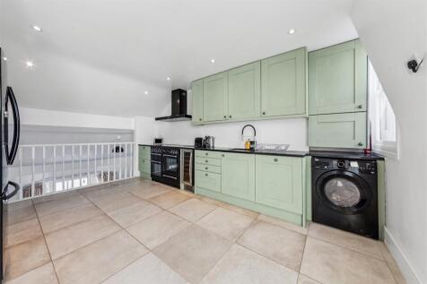 FFF, 60 Hartismere Road, SW6-12.jpg
