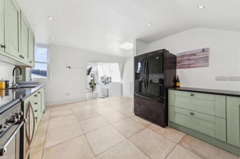 FFF, 60 Hartismere Road, SW6-13.jpg