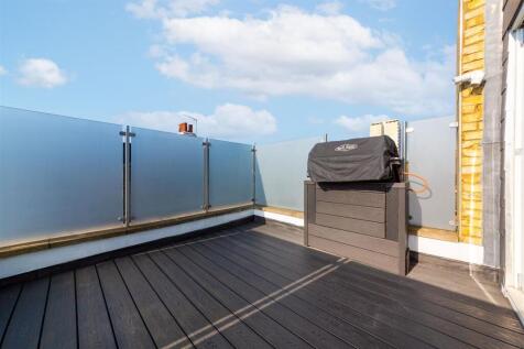 FFF, 60 Hartismere Road, SW6-9.jpg