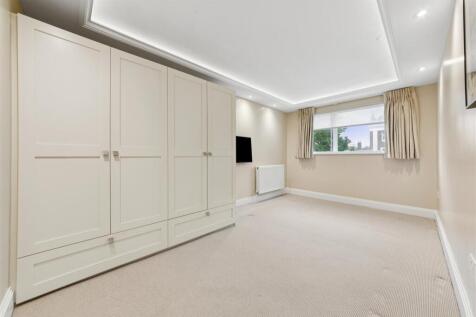 15 Mead House, 135 Ladbroke Road, W11 3PU-6.jpg