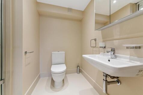 15 Mead House, 135 Ladbroke Road, W11 3PU-5.jpg