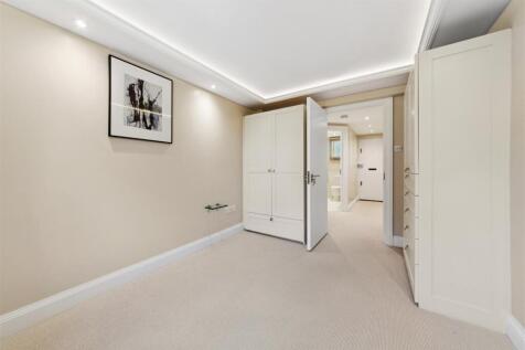 15 Mead House, 135 Ladbroke Road, W11 3PU-2.jpg
