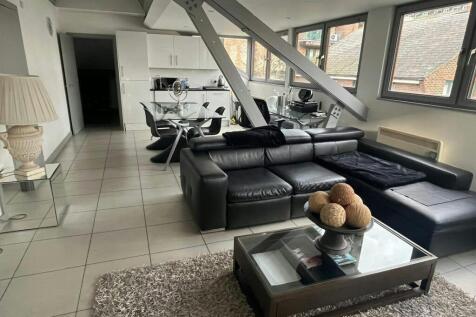 21 Pepper St E14  Flat photo 1.jpg