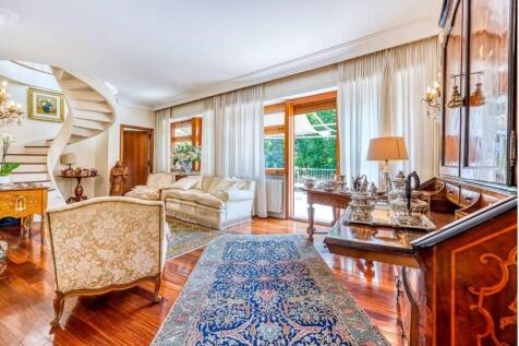 Double living room