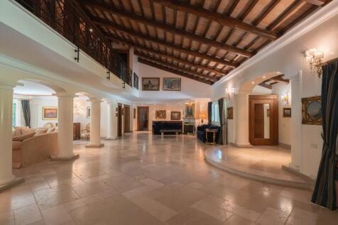 Interior villa