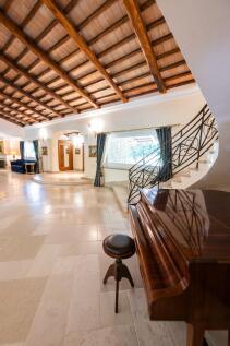 Interior villa