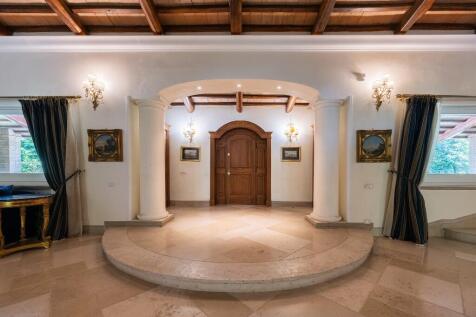 Interior villa