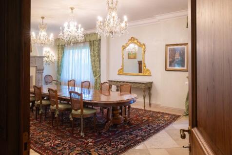 Interior villa