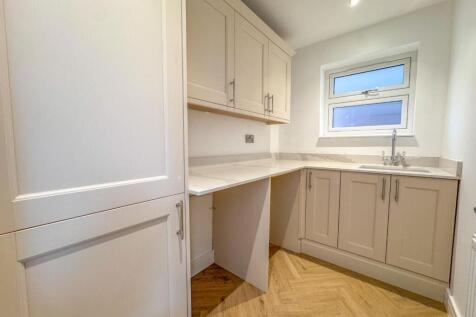Caversham Close - Image-16.jpg
