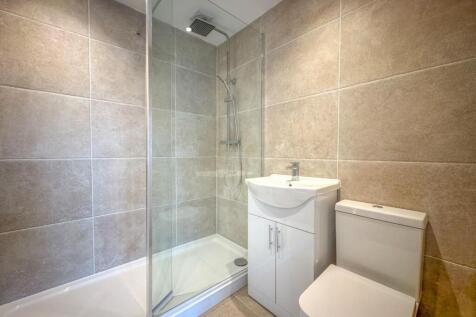 Caversham Close - Image-13.jpg