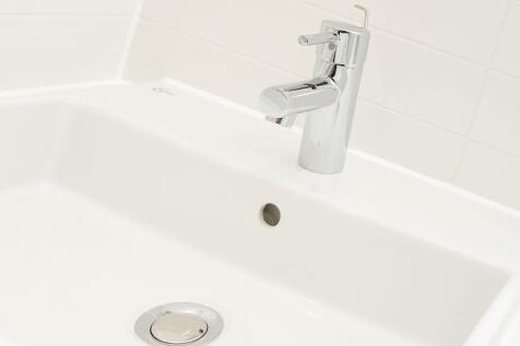 Example Sink/Taps