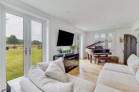 Home Farm Cottages 8-33.jpg