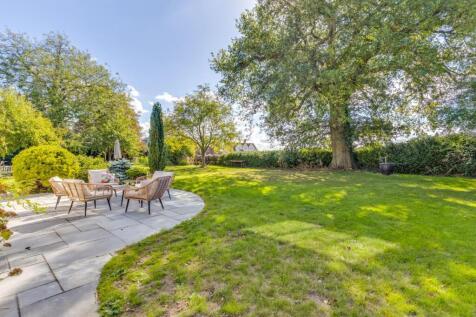 Homefield House-88.jpg