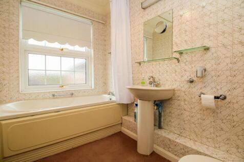 BATHROOM/W.C.