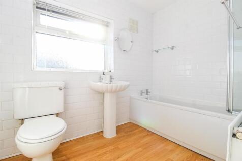 BATHROOM/W.C.